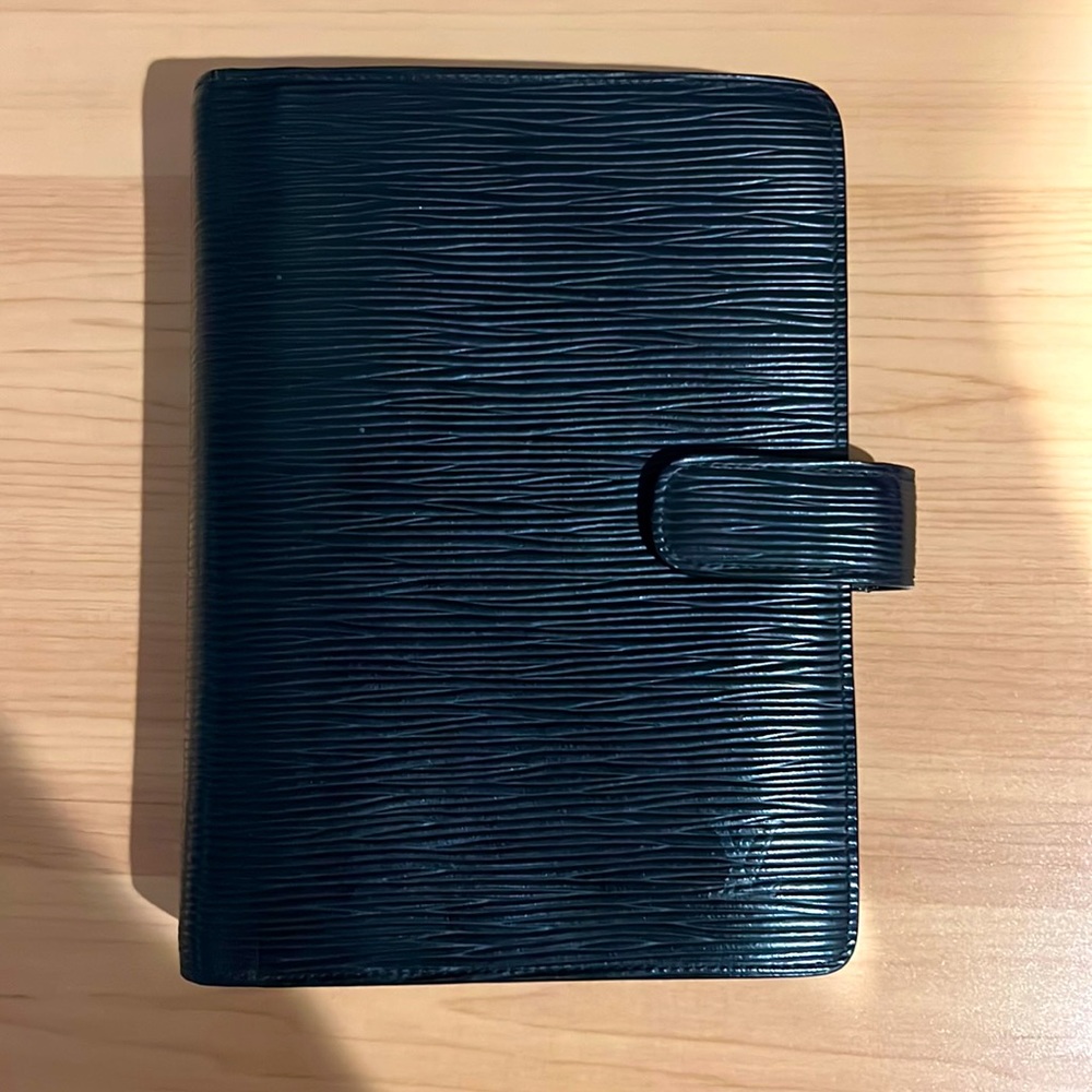 Authentic Louis Vuitton Notebook Cover Agenda  Black with 2008 Inserts